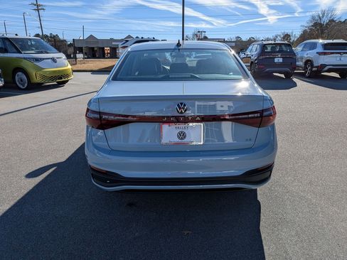 New 2026 Volkswagen Jetta SE image 4