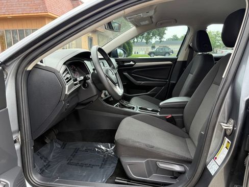 Used 2019 Volkswagen Jetta S w/ Driver Assistance Package FWD image 10