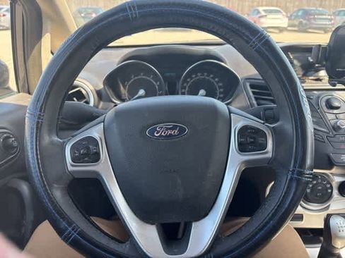 Used 2014 Ford Fiesta SE image 13