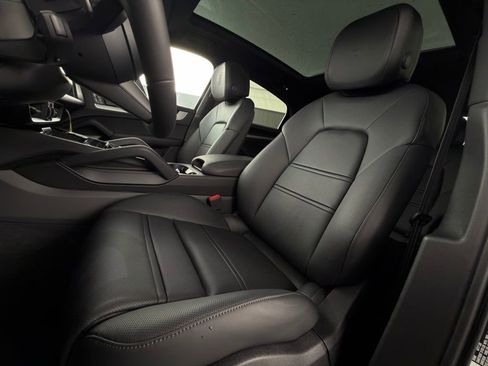 New 2026 Porsche Cayenne Coupe image 5