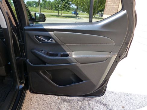 Used 2020 Chevrolet Traverse LT w/ LT Premium Package FWD image 49