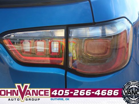 Used 2025 Jeep Compass Latitude w/ Altitude Special Edition image 10