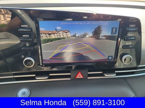 Used 2021 Hyundai Elantra SEL w/ Convenience + Premium Package image 19