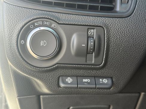 Used 2020 Buick Envision Premium AWD/4WD image 23