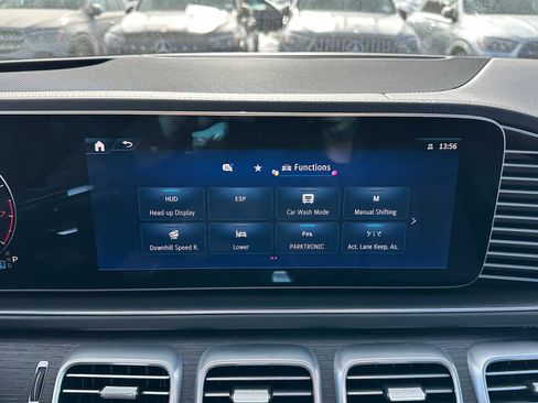 Used 2026 Mercedes-Benz GLS 580 4MATIC image 33