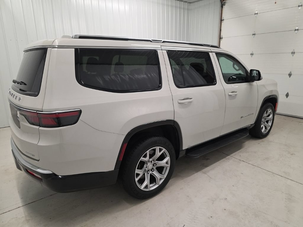 Used 2022 Jeep Wagoneer Series II AWD/4WD image 6