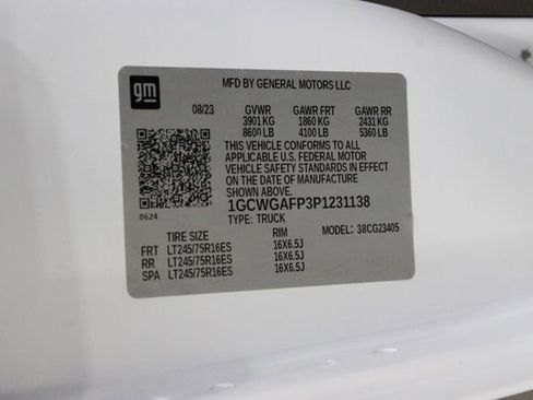 Used 2023 Chevrolet Express 2500 w/ Driver Convenience Package image 18