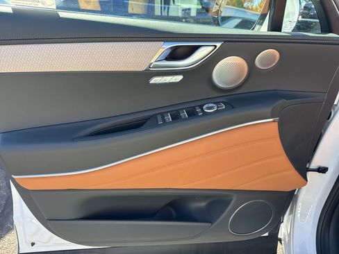 New 2026 Genesis GV80 2.5T Prestige image 18