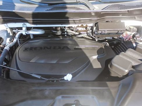 Used 2025 Honda Passport EX-L image 36