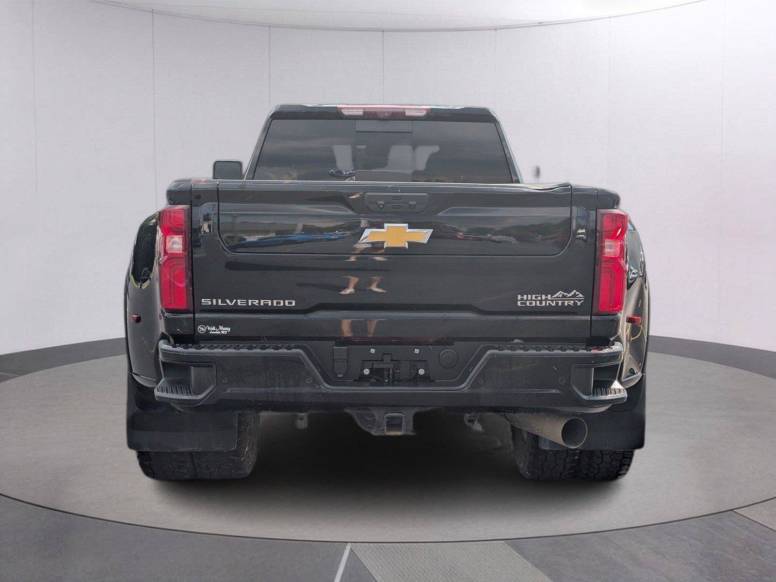 Used 2022 Chevrolet Silverado 3500 High Country w/ LPO, Hitch Package AWD/4WD image 4