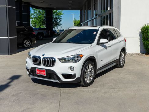 Used 2018 BMW X1 xDrive28i AWD/4WD image 3