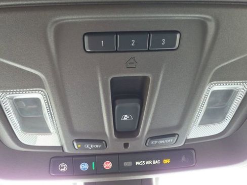 Certified 2021 GMC Sierra 2500 SLT w/ SLT Preferred Package image 22