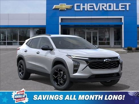 New 2026 Chevrolet Trax LT w/ Driver Confidence Package FWD image 7