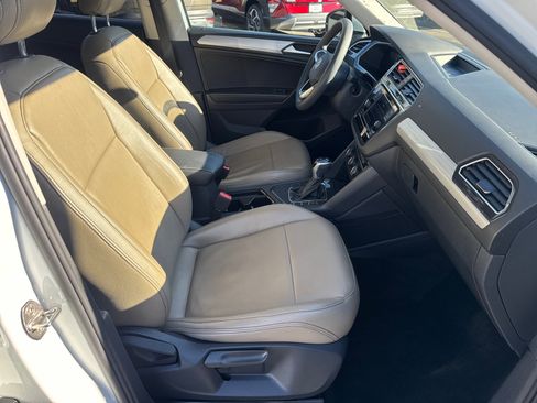 Used 2022 Volkswagen Tiguan S image 13