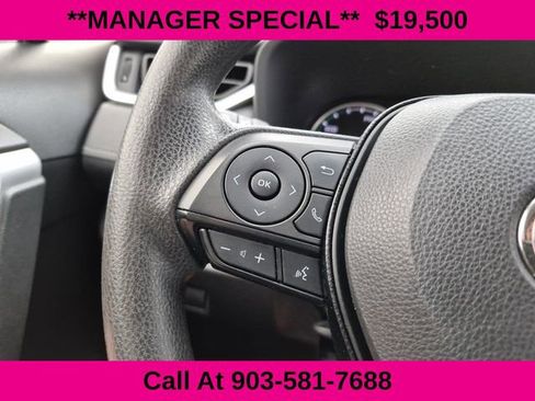 Used 2021 Toyota RAV4 XLE image 31