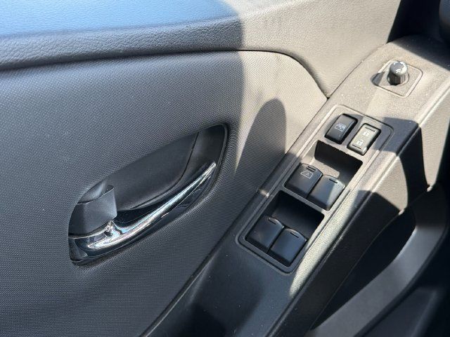 Used 2024 Nissan Frontier SV RWD image 15