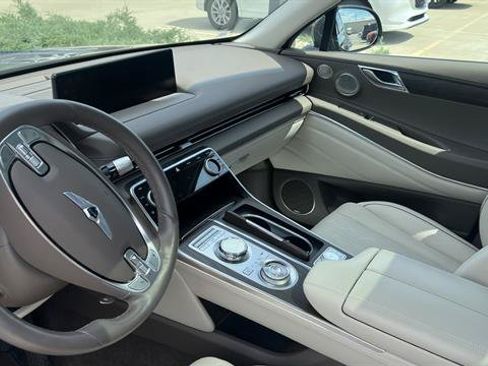 Used 2023 Genesis GV80 2.5T w/ Prestige Package AWD/4WD image 2