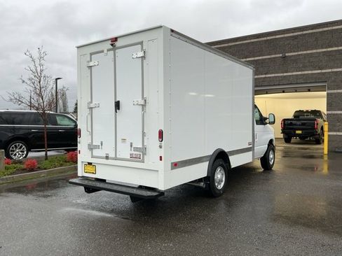 New 2026 Ford E-350 and Econoline 350 Super Duty w/ Interior Upgrade Package image 4