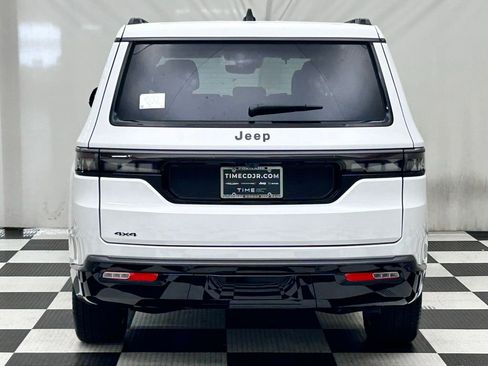 New 2026 Jeep Grand Wagoneer Limited image 6