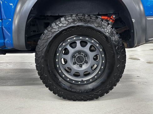 Used 2019 Ford F150 Raptor w/ Equipment Group 802A Luxury image 44