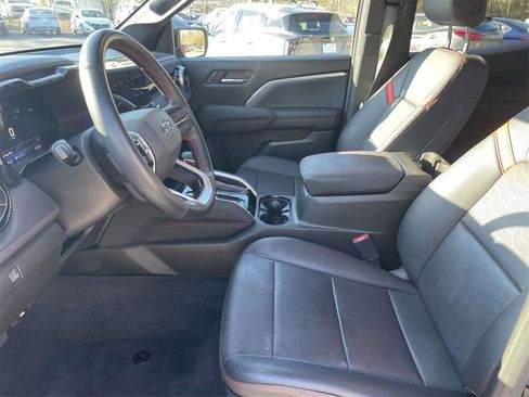 Used 2023 Chevrolet Colorado Z71 w/ Z71 Convenience Package 2 image 15