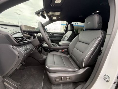 New 2026 Buick Enclave Sport Touring FWD image 17
