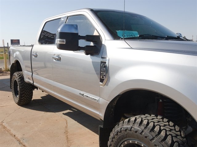 Used 2021 Ford F250 Platinum w/ FX4 Off-Road Package AWD/4WD image 11