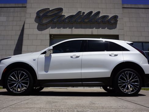 Used 2024 Cadillac XT4 Sport AWD/4WD image 10