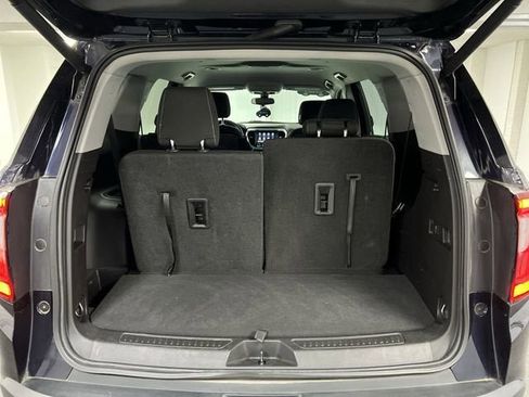 Certified 2021 GMC Acadia SLE w/ Driver Convenience Package FWD image 25