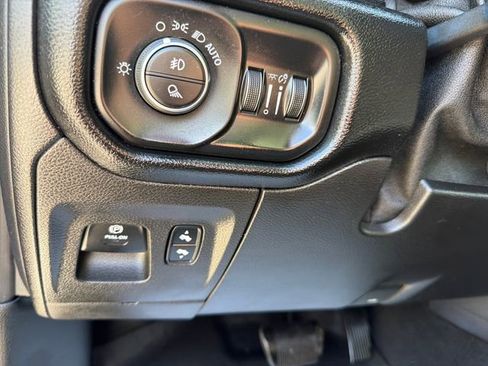 Used 2019 RAM 1500 Big Horn AWD/4WD image 14