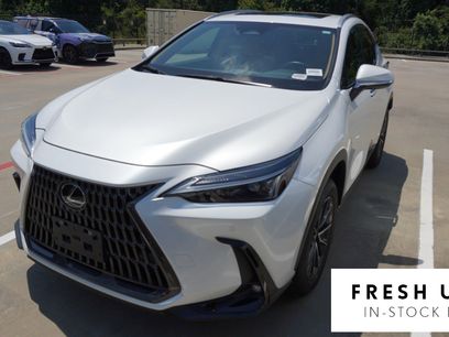 Used 2025 Lexus NX 250 FWD w/ Towing Package (2000 Lbs)
