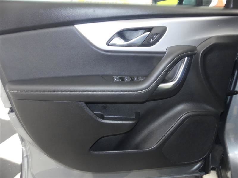 Used 2026 Chevrolet Blazer LT FWD image 25