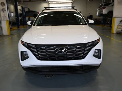 Used 2023 Hyundai Tucson SEL w/ Convenience Package FWD image 2