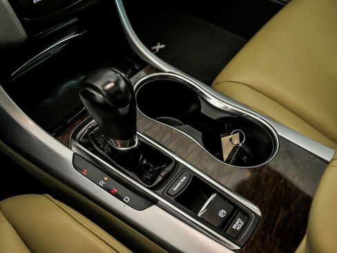 Used 2020 Acura TLX image 25