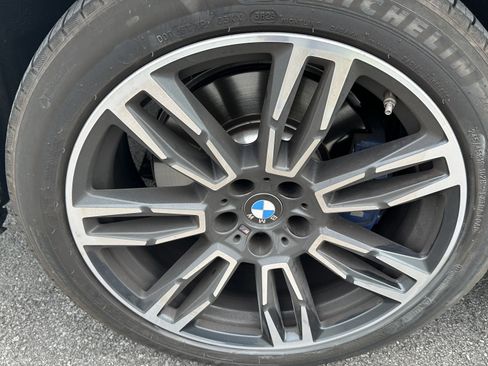 Certified 2024 BMW 530i xDrive w/ M Sport Package AWD/4WD image 14
