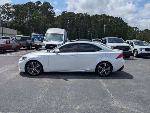 Used 2018 Lexus IS 300 AWD w/ Comfort Package image 6