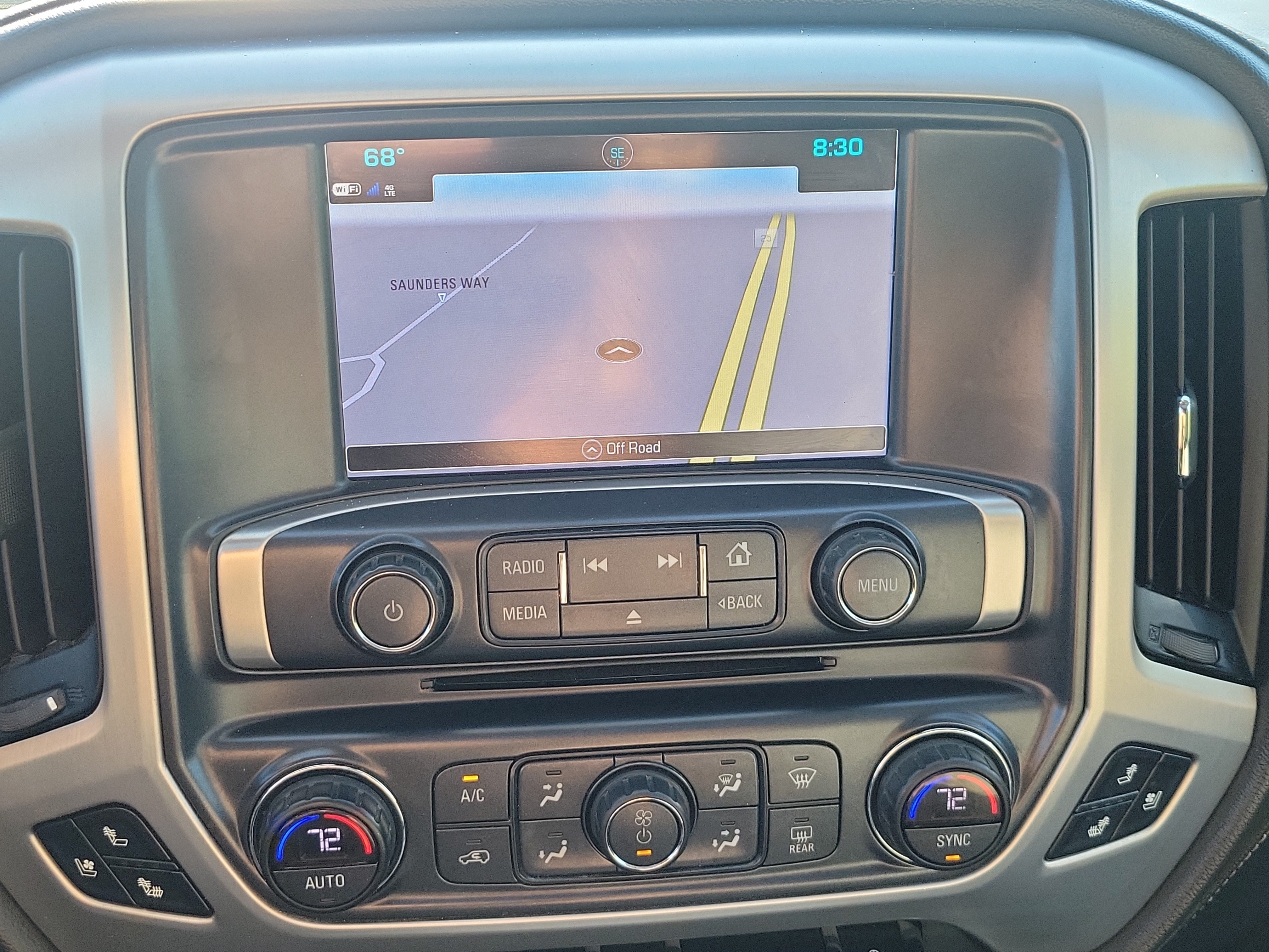 Used 2018 GMC Sierra 2500 SLT AWD/4WD image 27