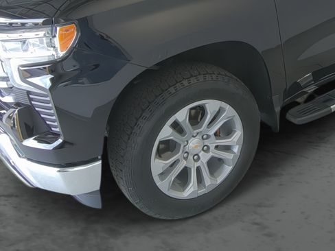 Certified 2025 Chevrolet Silverado 1500 LTZ w/ LTZ Premium Package AWD/4WD image 7