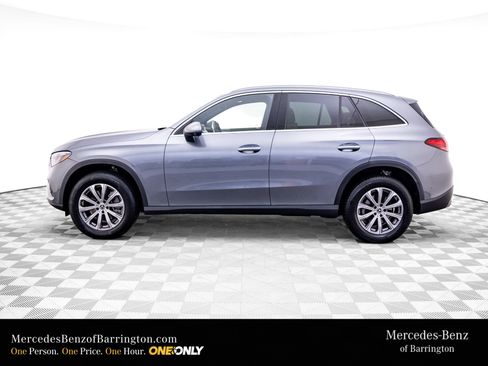 Used 2023 Mercedes-Benz GLC 300 4MATIC image 2