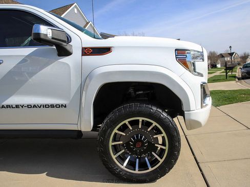 Used 2021 GMC Sierra 1500 SLT w/ SLT Premium Plus Package AWD/4WD image 11