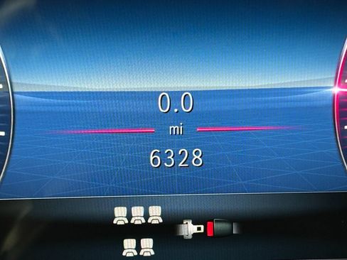 Used 2025 Mercedes-Benz GLE 350 4MATIC image 16