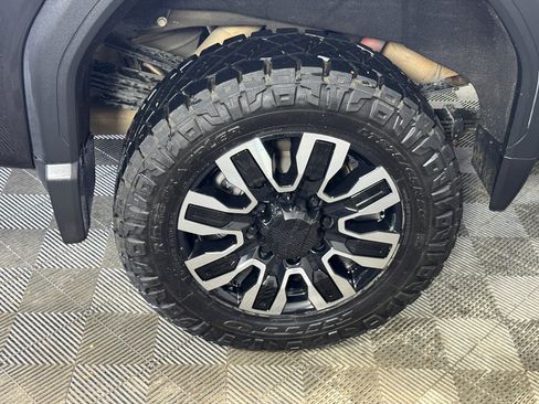 Used 2020 GMC Sierra 3500 Denali w/ Denali Ultimate Package image 7