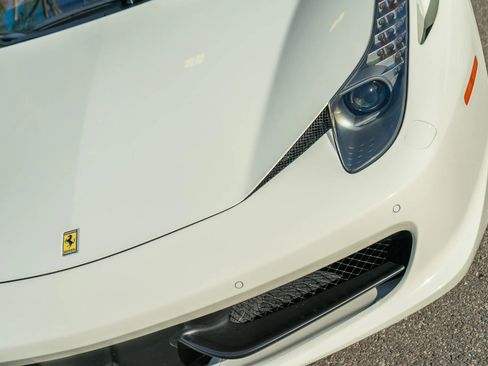Used 2015 Ferrari 458 Italia Coupe image 12