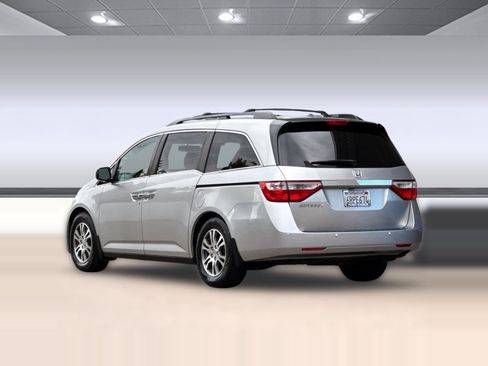 Used 2011 Honda Odyssey EX-L image 3