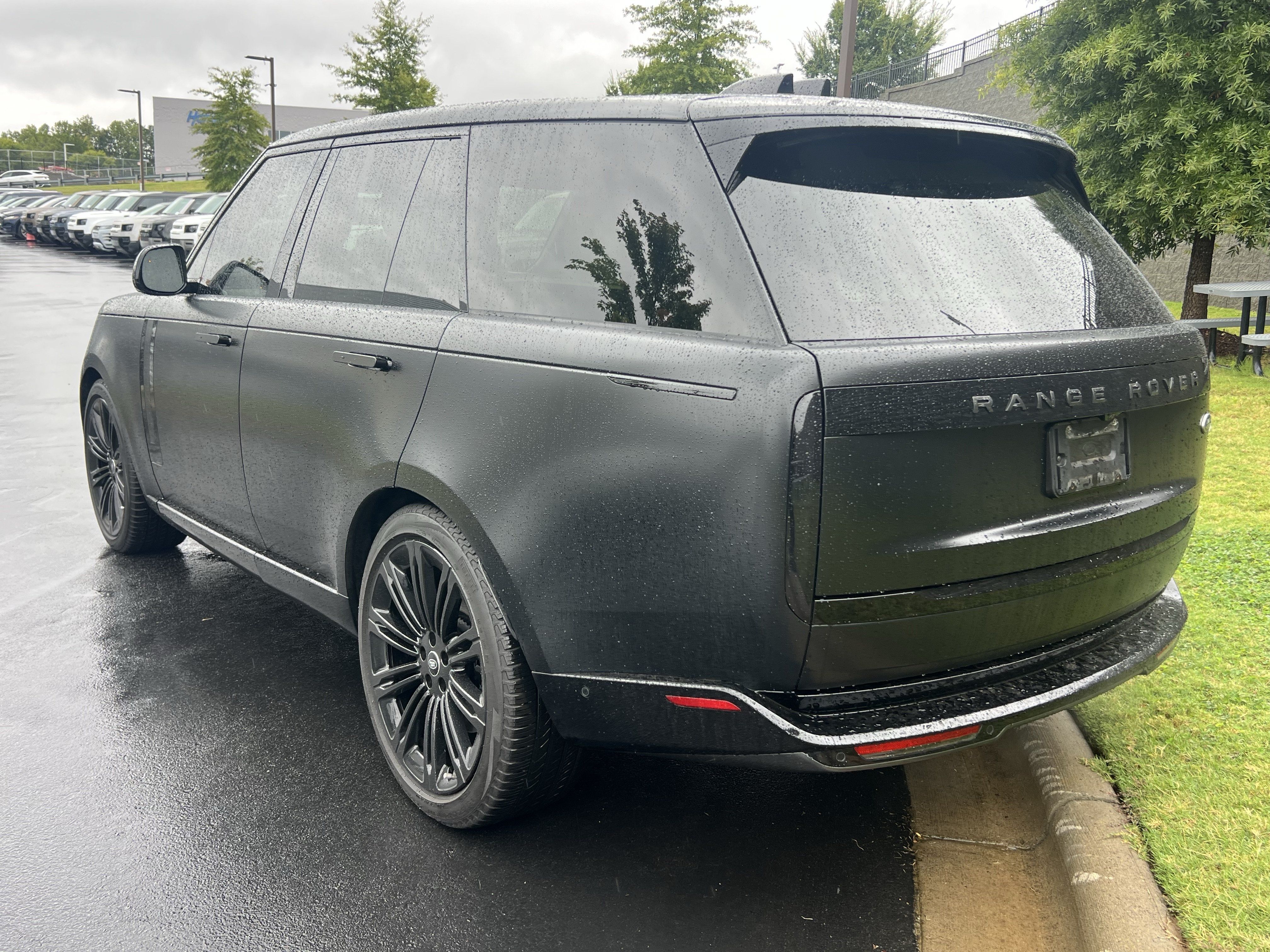 Certified 2023 Land Rover Range Rover First Edition AWD/4WD image 5