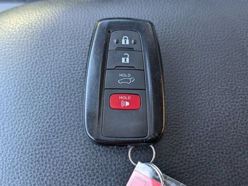 Used 2024 Toyota RAV4 XLE w/ Convenience Package FWD image 32