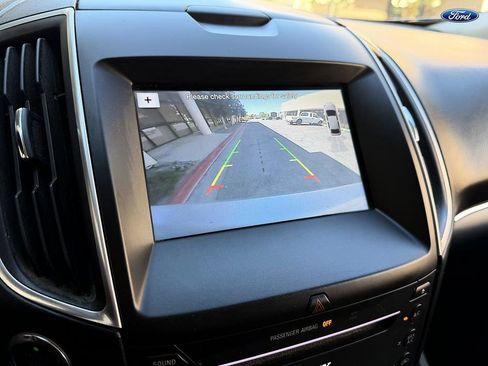 Used 2017 Ford Edge Titanium image 20