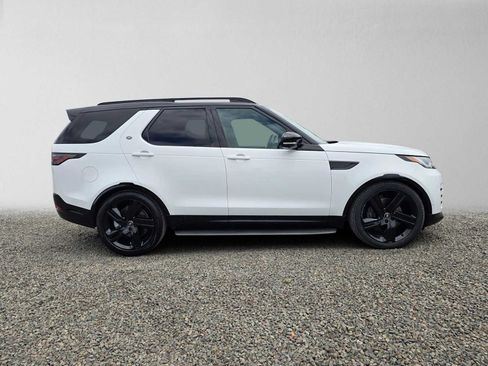 Used 2025 Land Rover Discovery Dynamic SE AWD/4WD image 2