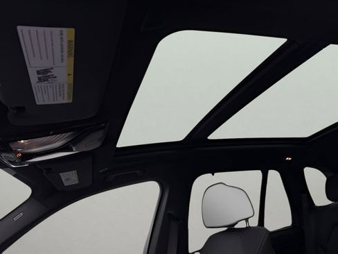 Certified 2022 BMW X5 xDrive40i w/ M Sport Package image 21