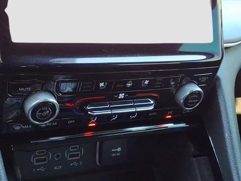 Used 2021 Jeep Grand Cherokee L Overland w/ Luxury Tech Group IV image 17